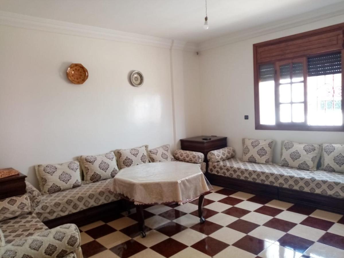 Appartement Grand à 5 Mn De La *